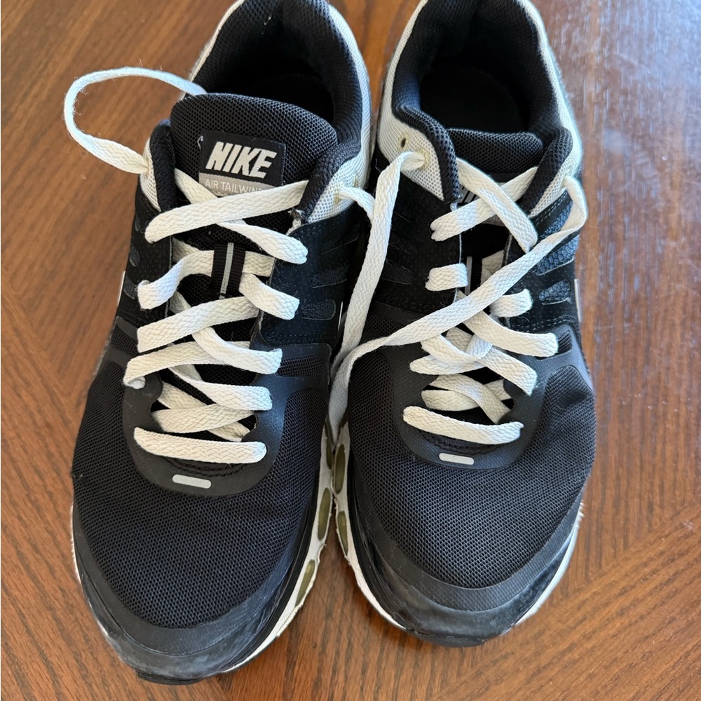 Nike Black and White Sneakers Classic Low-Top Design